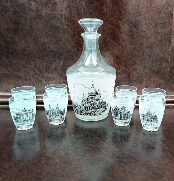 Liqueur set, decanter decorated with Paris and the Sacred Heart, Luminarc France capital city glasses