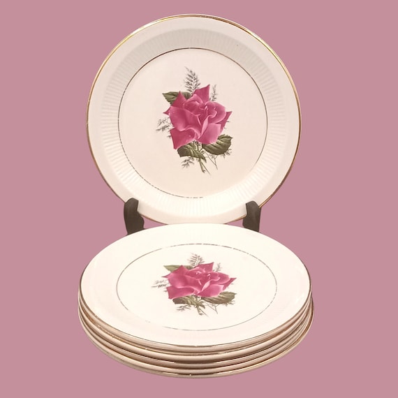 5 or 6 vintage French dessert plates with violet rose pattern from Orchies Moulin des loups, Prestige model