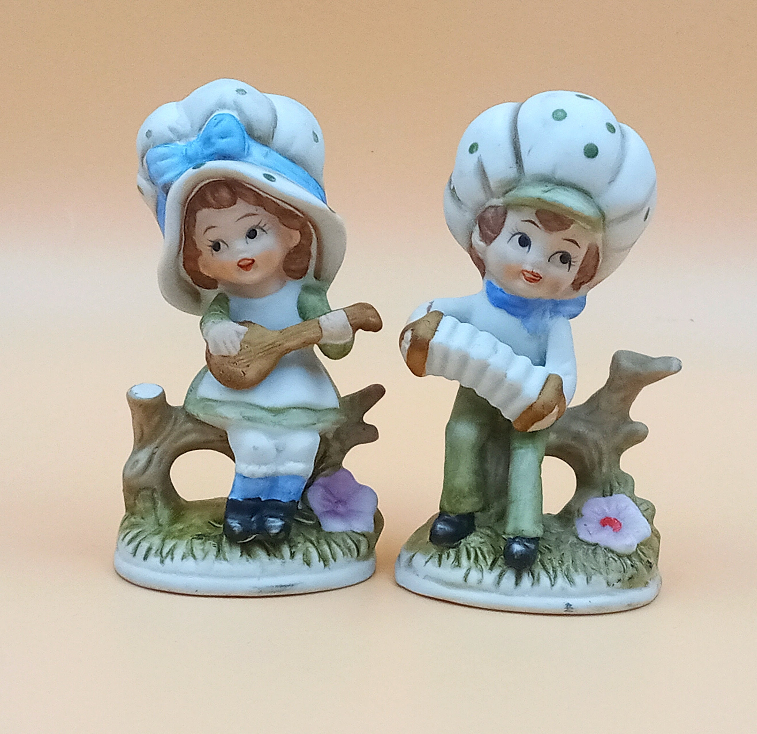 Couple of Vintage Ceramic FIGURINES, Boy and Girl, Biscuit, Musician -   Canada