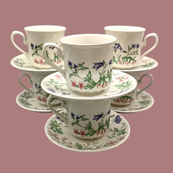6 Vintage Crown Clarence COFFEE CUPS, with saucers, made in England by Churchill China