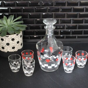 SERVICE à LIQUEUR cristallerie d'arques 7 pièces en verre, motif cartes à jouer, vintage années 60