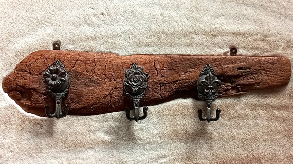 Magnificent wall-mounted COAT RACK with 3 vintage hooks, unique piece