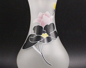 Retro chic Anaïs VASE, opaque white pink molded glass