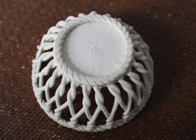 Woven porcelain pot with lid, vintage potpourri pot image 5