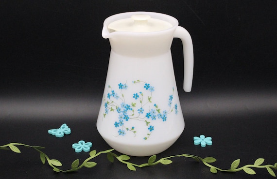 Arcopal PITCHER, Myosotis motif, 70s, opaline coffee pot with pourer
