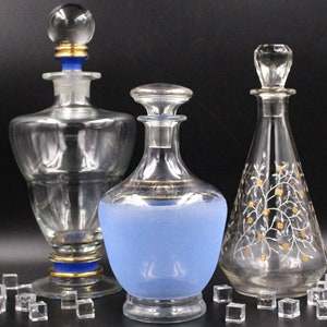 Superb large glass CARAFE. Vintage pitcher. Decanter. Art deco style jug. Wine carafe. Blue and gold decor. Vintage French