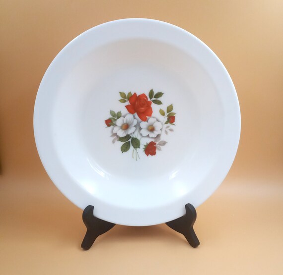 Round serving dish in white opaline glass decorated with a red rose and anemone motif