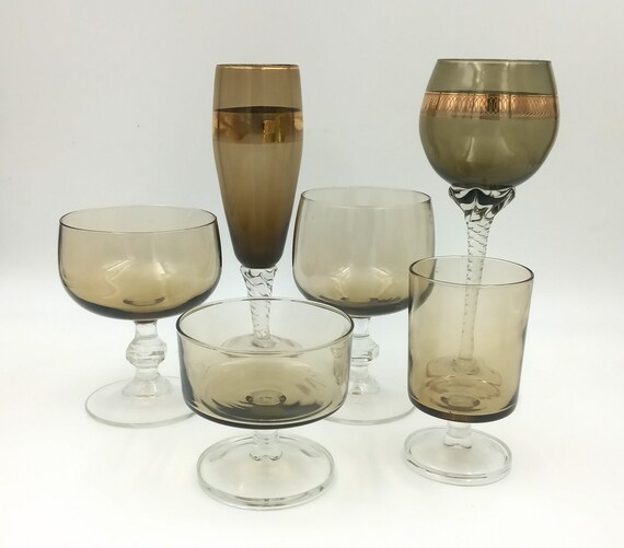 6 mismatched GLASSES vintage smoked glass, wine glass flutes