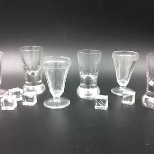 Set of 6 GLASSES consisting of 3 large-bottomed glasses and 3 glasses!