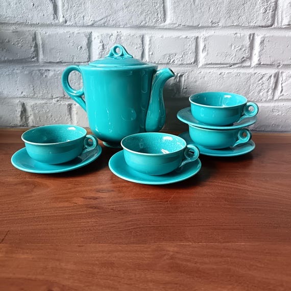 Coffee set, 4 cups and vintage Proceram coffee maker