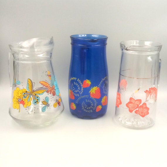 Vintage lemonade PITCHER, BROC Arc France butterfly flower patterns