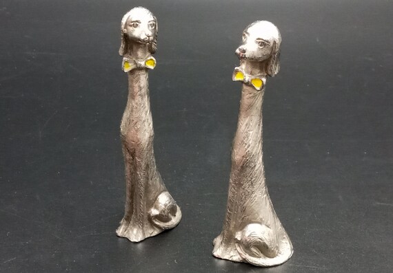 2 FIGURINES dogs sculptures in Vintage brass