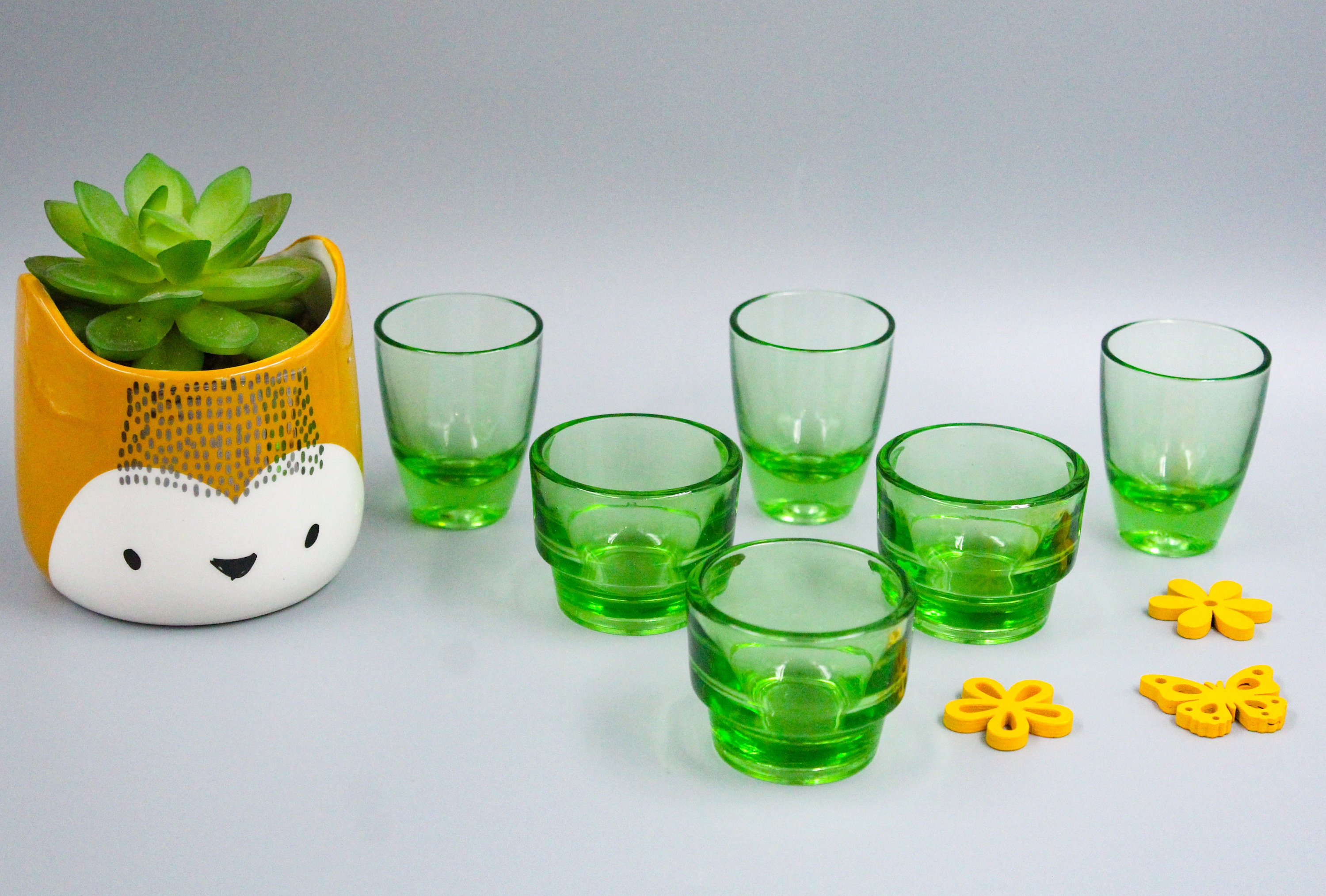 6 Verres Vert Émeraude Vintage Français , Coquetiers, Liqueur