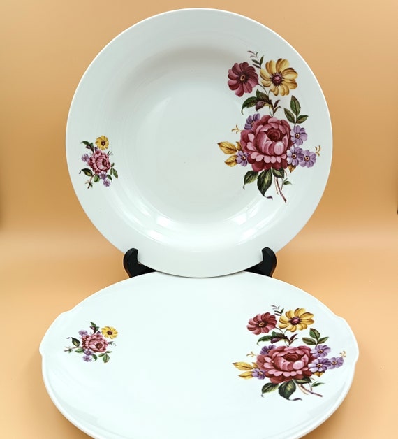 2 ROUND PLATES white porcelain Winterling Marktleuthen Bavaria Germany