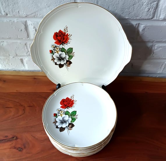 DESSERT service 12 plates Orchies Moulin des loups flower motif, Traviata model