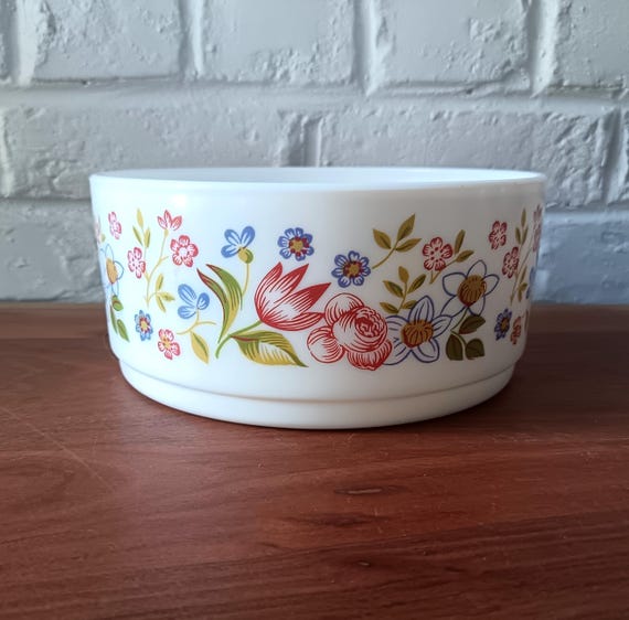 ARCOPAL ROUND DISH, salad bowl, in tempered opal, vintage multicolored flower pattern France