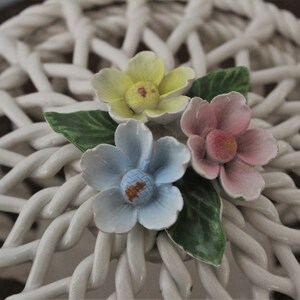 Woven porcelain pot with lid, vintage potpourri pot image 2