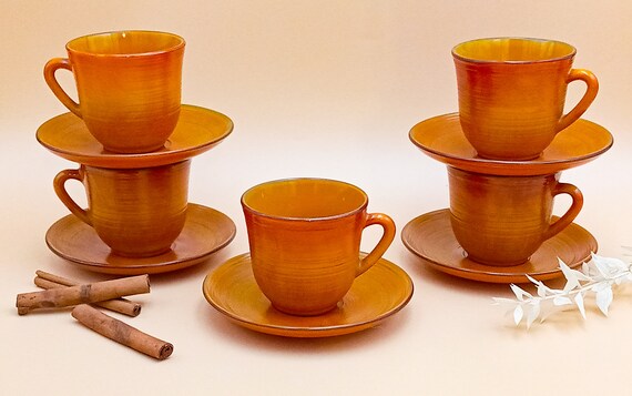 4 or 5 "ARCOPAL VOLCANO" CUPS, Vintage Coffee Cups 70's, France
