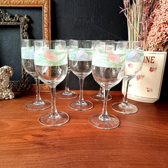 7 vintage stemmed glasses from Luminarc France, Palluy pattern