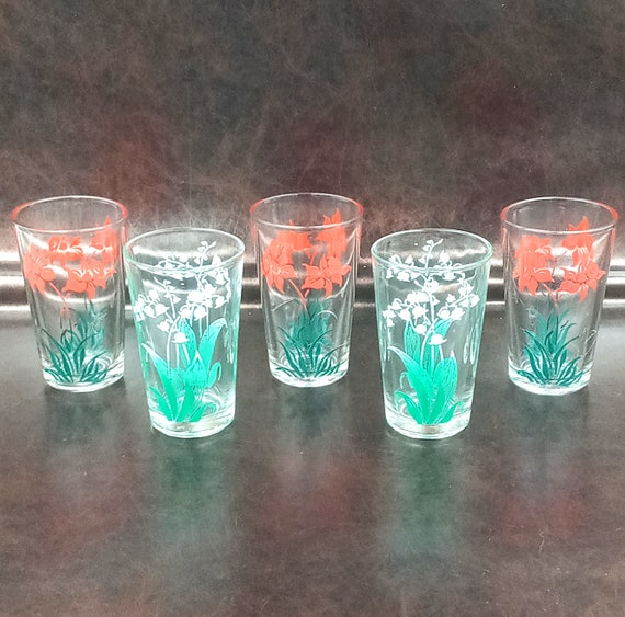 5 small vintage 1950s screen-printed lily of the valley glasses, 8 cl