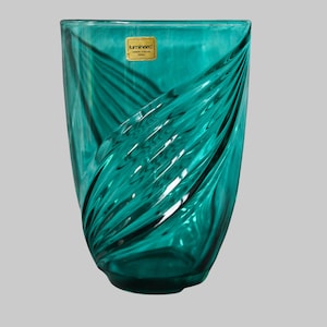Beautiful Turquoise Blue VASE in vintage Luminarc Glass