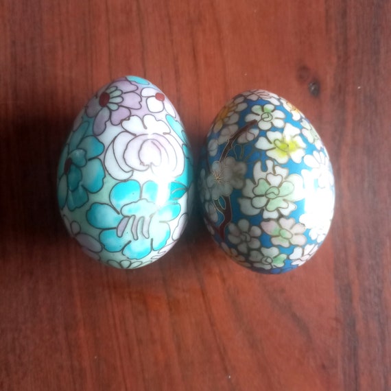Brass eggs, cloisonné enamel technique and hand painted, vintage