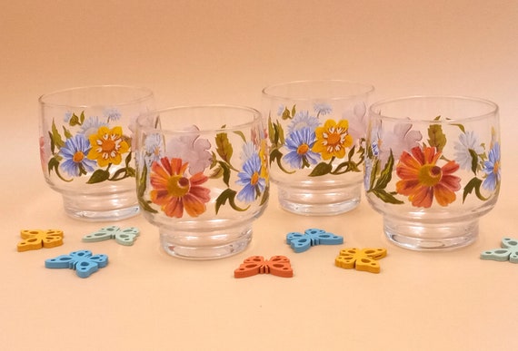 4 vintage arcoroc glasses with multicolored floral decor