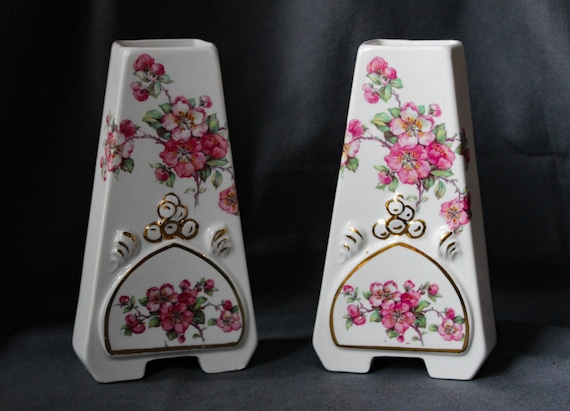 Lovely pair of vintage Art Deco ceramic vases
