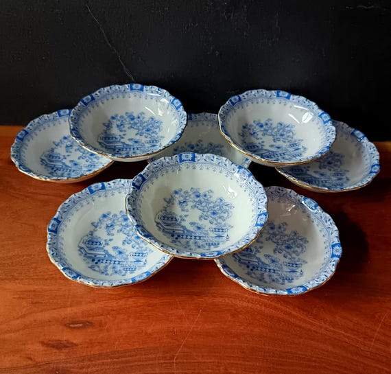 8 porcelain bowls with vintage Theresia pattern, Seltmann Weiden Bavaria