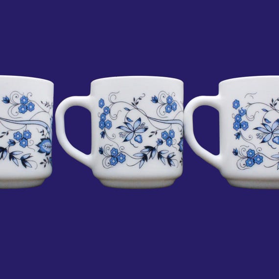3 MUGS Arcopal France white opaline "blue onion" vintage pattern