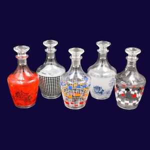 CARAFE Luminarc verre vintage , années 1960/70, différents motifs