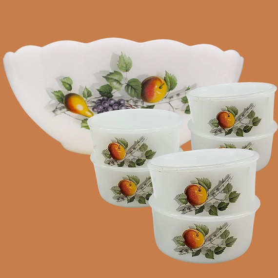 DESSERT set 6 RAMEQUINS and SALAD BOWL arcopal vintage, series "Fruits de France"