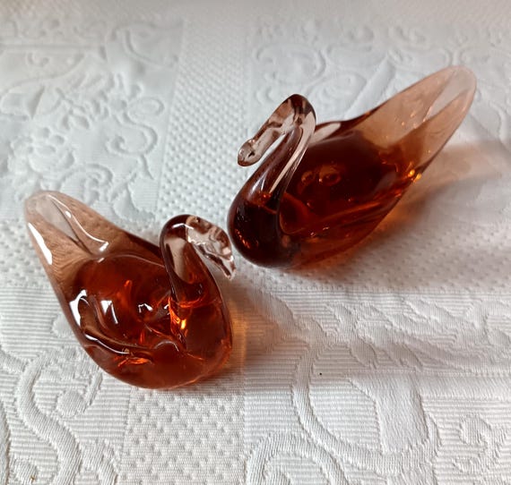 2 DUCKS vintage spun glass, orange-pink hand-blown glass