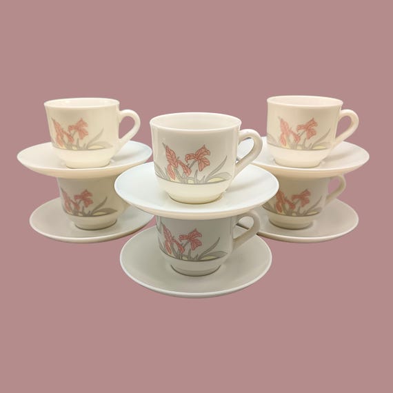 4 or 6 CUPS with SAUCERS in ARCOPAL milk glass 1980, retro, vintage, opaline