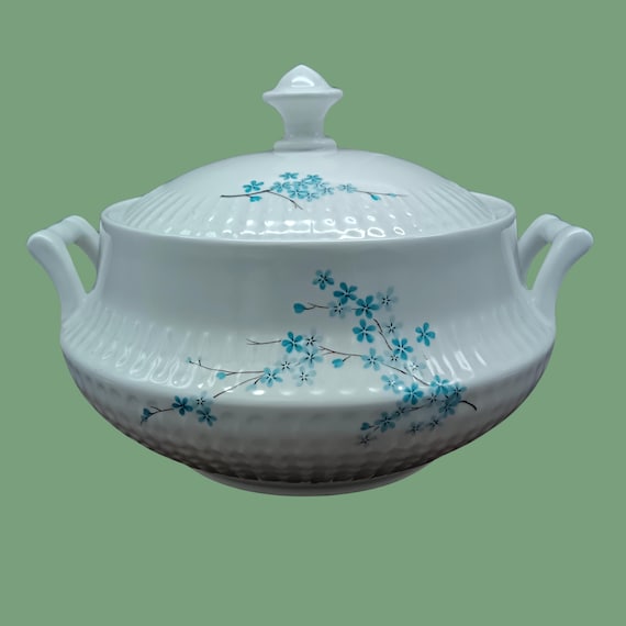 White porcelain soup tureen FD Chauvigny France, forget-me-not motif