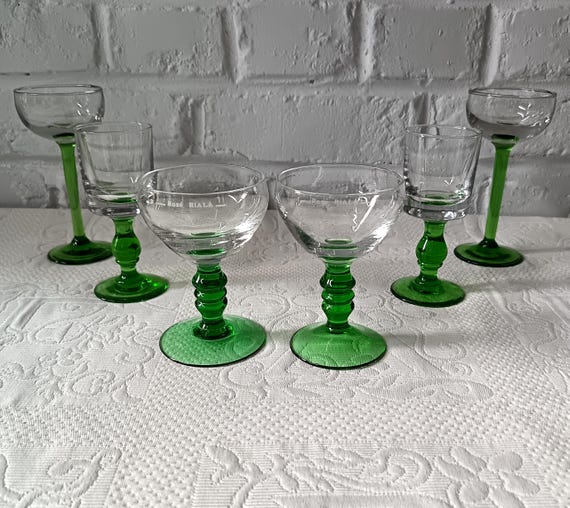 6 assorted vintage green glasses, emerald green white wine glass