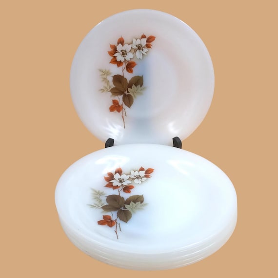 5 or 6 hollow French opaline PLATES luminarc autumn flower pattern, 1960s