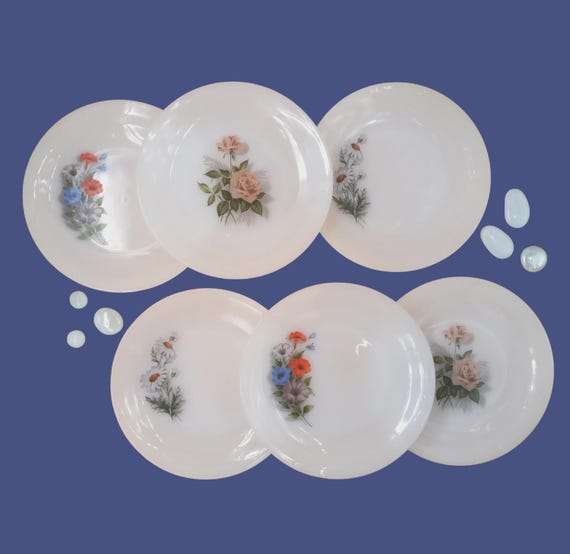 6 dessert plates in Arcopal French opaline volubilis, rose de France and daisy, Mix & Match