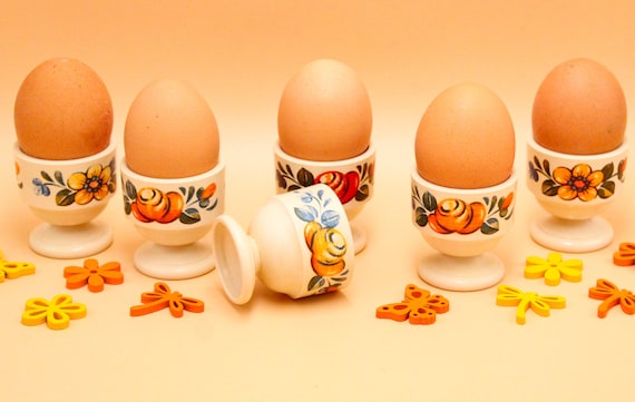 6 Vintage Beige Plastic Diabolo Egg Cups with Floral Decoration