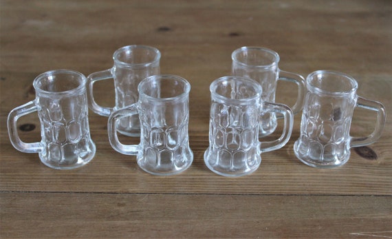 6 MINI STUNNINGS in vintage glass France, liqueur glasses