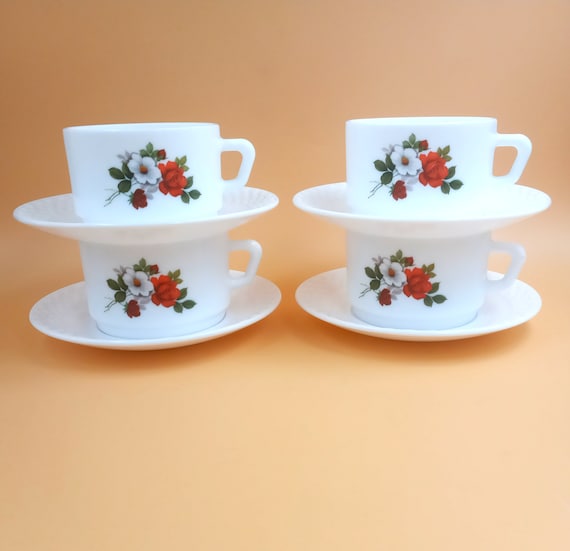 4 large Arcopal French opaline cups with red rose pattern, with saucer