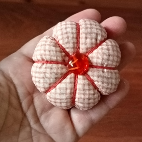 Pumpkin-shaped fabric brooch, hand-sewn