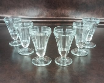 Copas de licor vintage acanaladas, Francia, champán fino