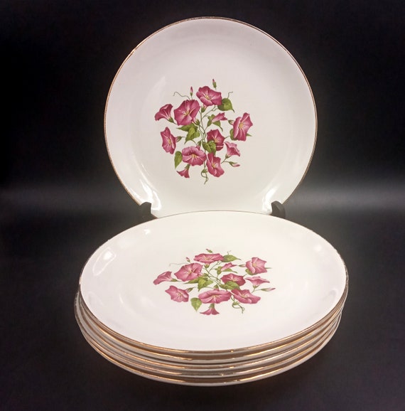 8 vintage Orchies Moulin des Loups earthenware flat plates