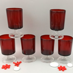 8 cl GLASSES with ruby red stem, Cavalier Luminarc France, vintage 70s