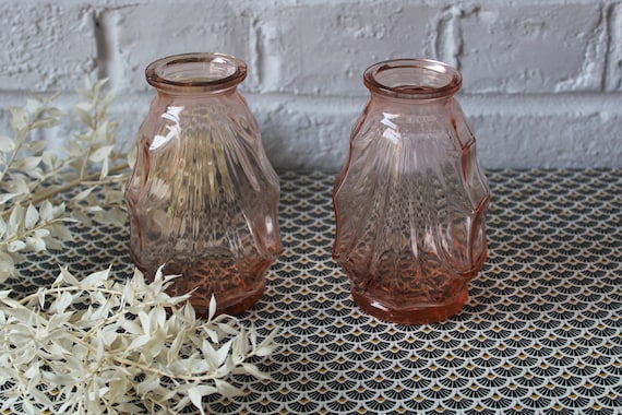2 small vintage French Art Deco vases in pink glass