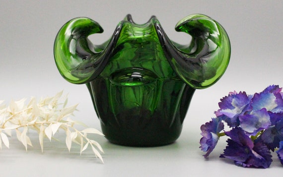 Pretty vintage green colored glass POCKET EMPTYING
