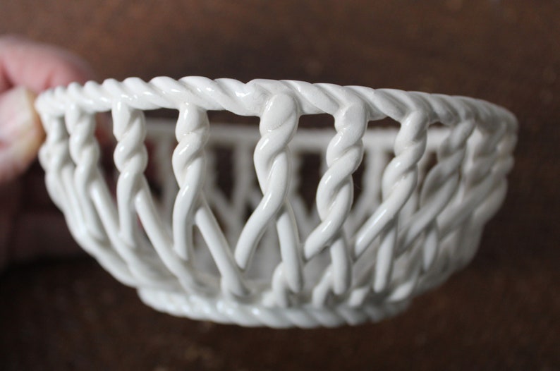 Woven porcelain pot with lid, vintage potpourri pot image 4