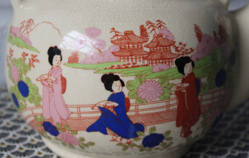 ASIAN style THEE with geisha temple landscape pattern vintage sandstone