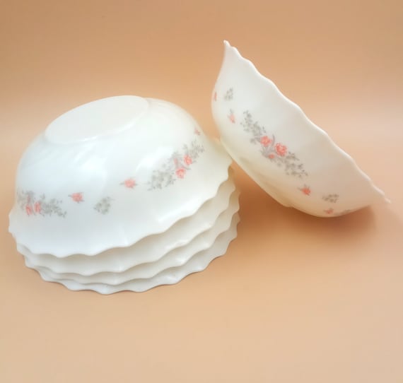 5 BOLS Dessert/Cereal opaline arcopal 1980 small gray and red flowers, vintage